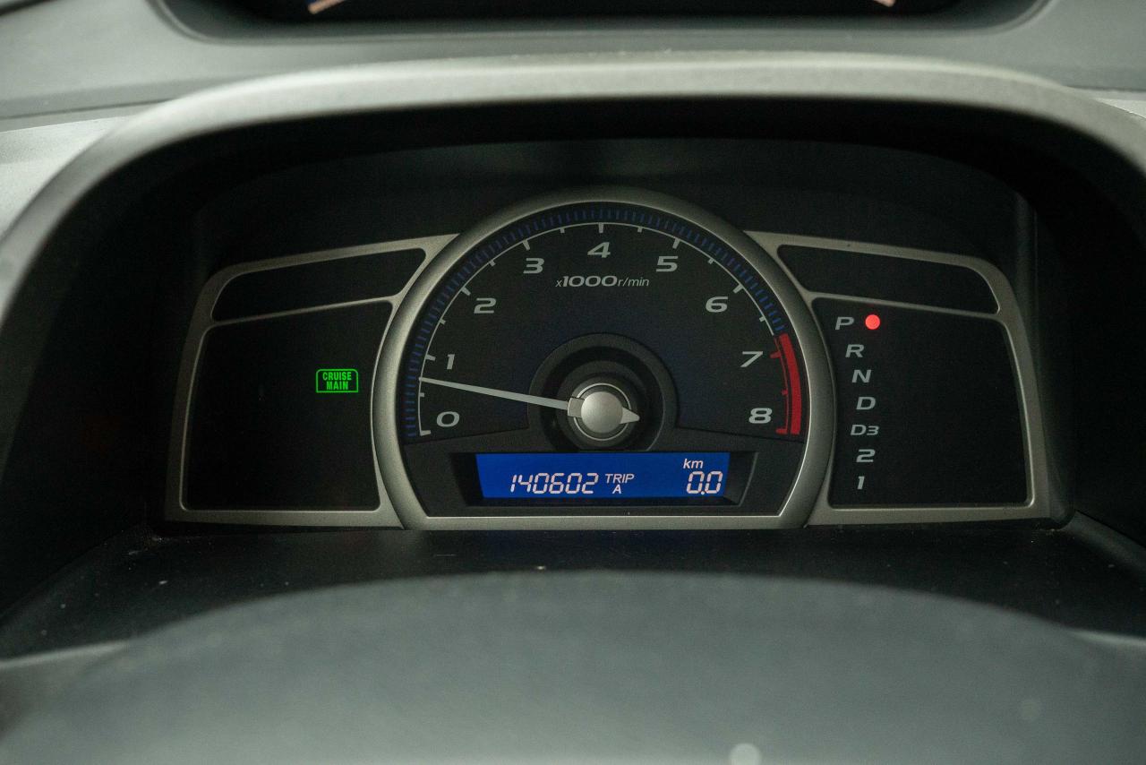 2010 Honda Civic DX-G - Photo #21