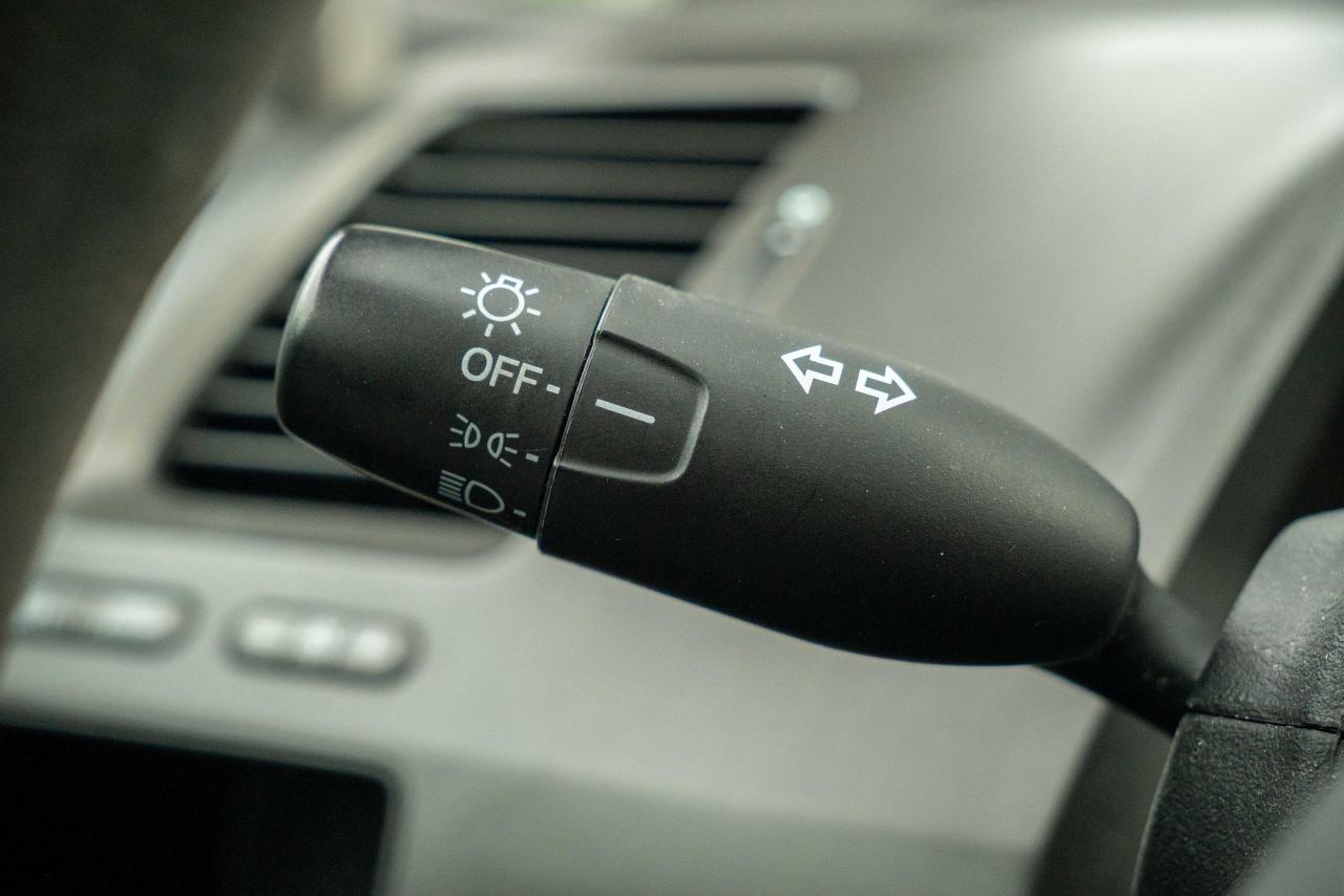 2010 Honda Civic DX-G - Photo #22