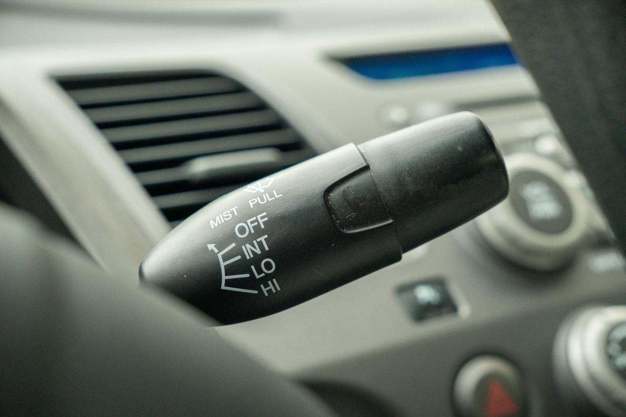 2010 Honda Civic DX-G - Photo #25