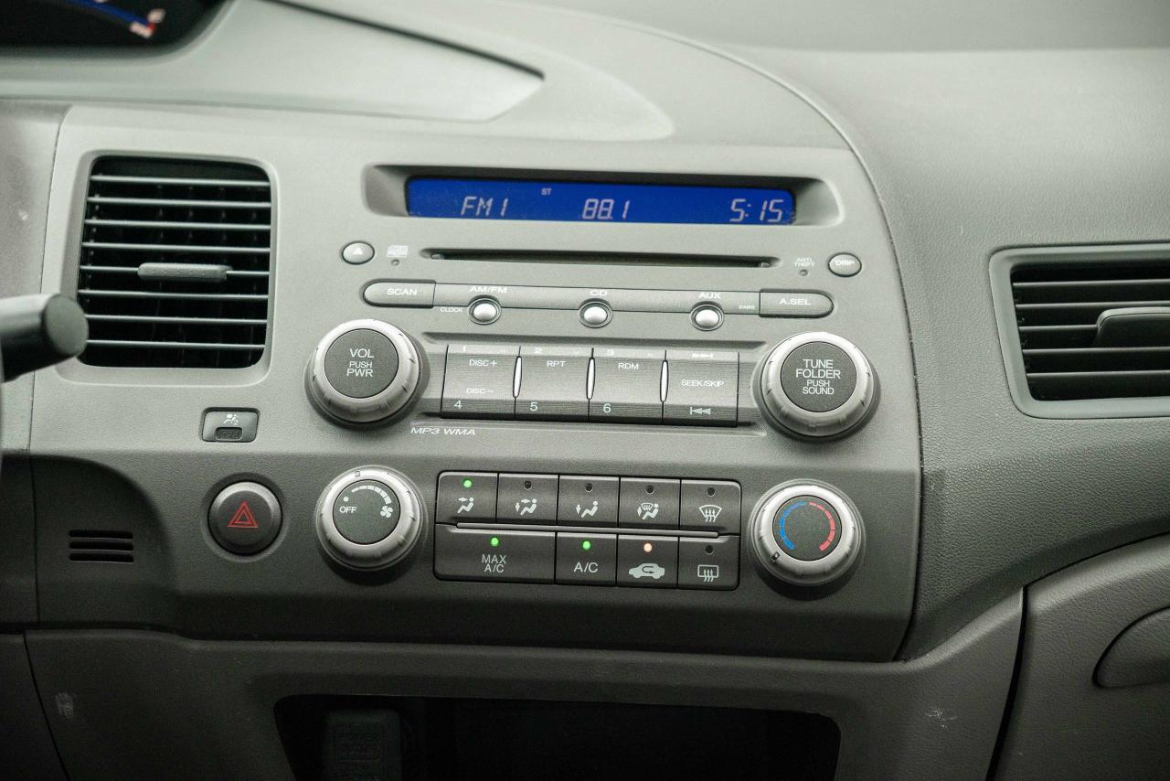 2010 Honda Civic DX-G - Photo #26