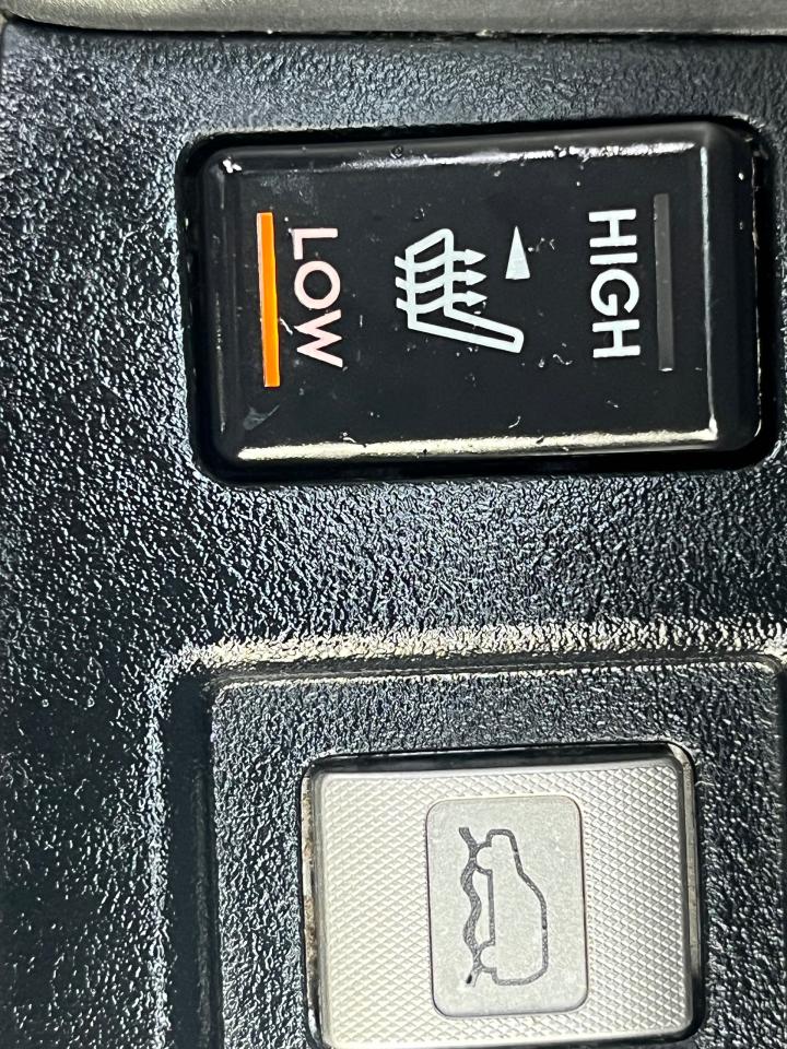 2016 Subaru Forester i-Backup Cam- Bluetooth-Heated Seats - Photo #21
