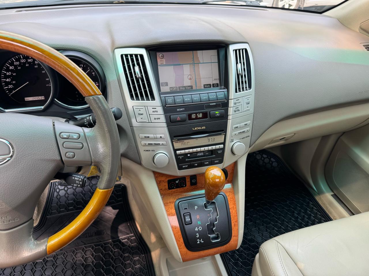 2009 Lexus RX 350 NAV! LOADED! - 4X4 - Photo #11