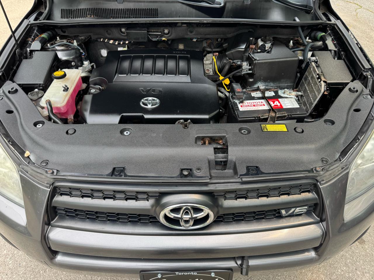 2010 Toyota RAV4 V6 SPORT! - 4WD - Photo #19