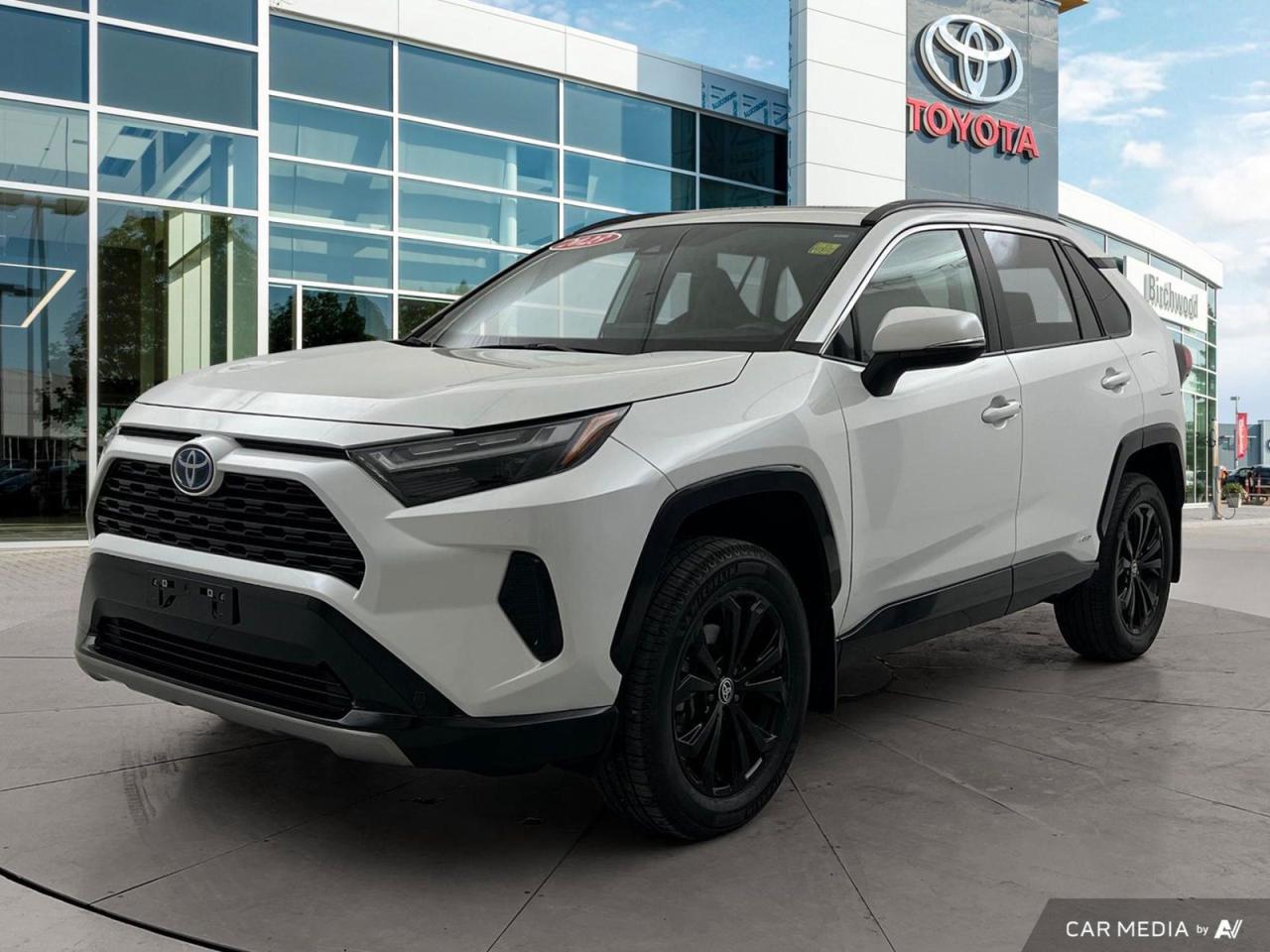 Used 2023 Toyota RAV4 Hybrid SE | Local | Wireless CarPlay for sale in Winnipeg, MB