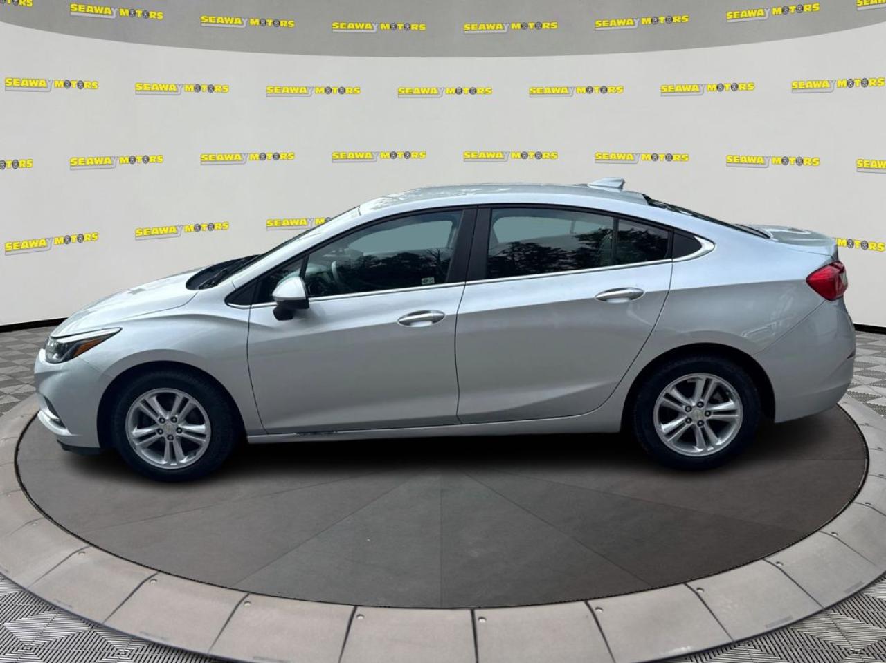 2017 Chevrolet Cruze LT - Photo #6