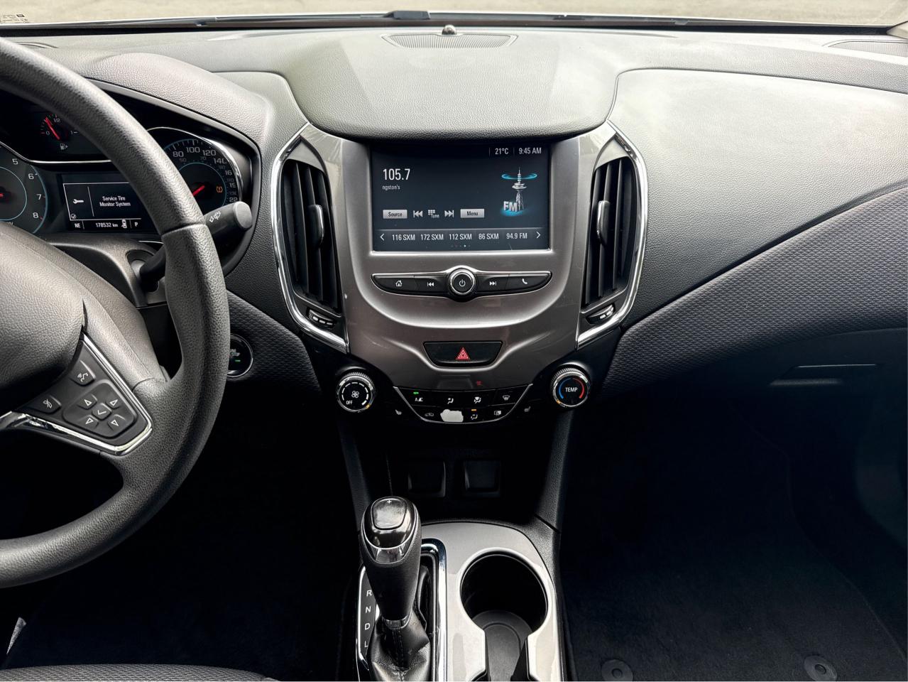 2017 Chevrolet Cruze LT - Photo #11