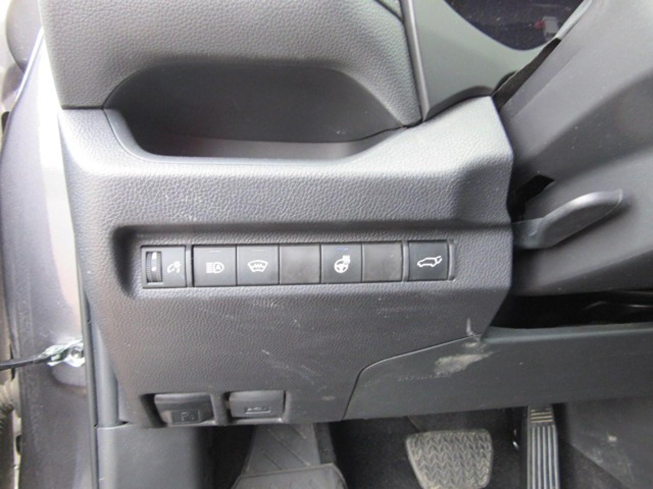 2024 Toyota RAV4 XLE Photo