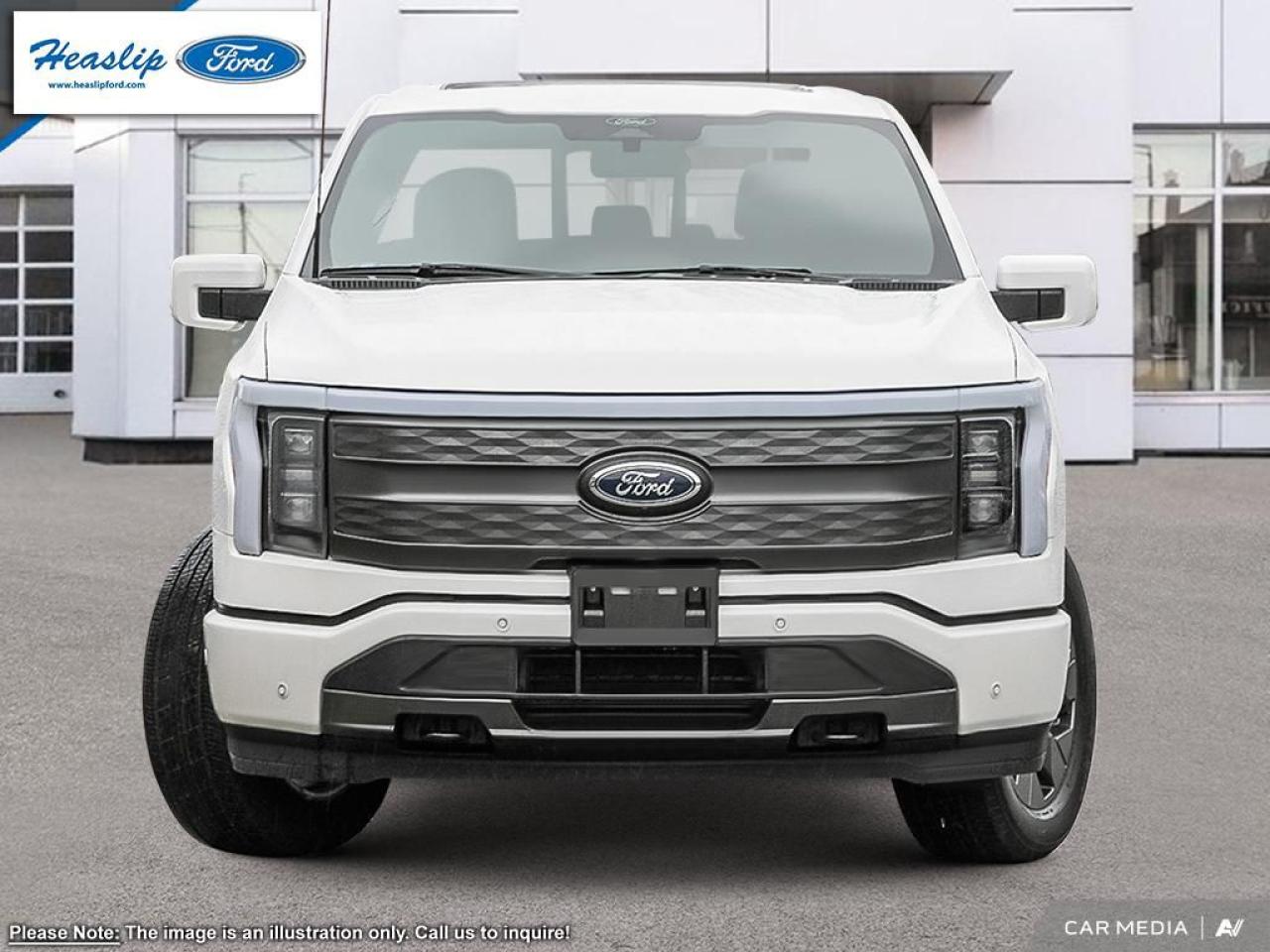 2025 Ford F-150 Lightning Lariat Photo1