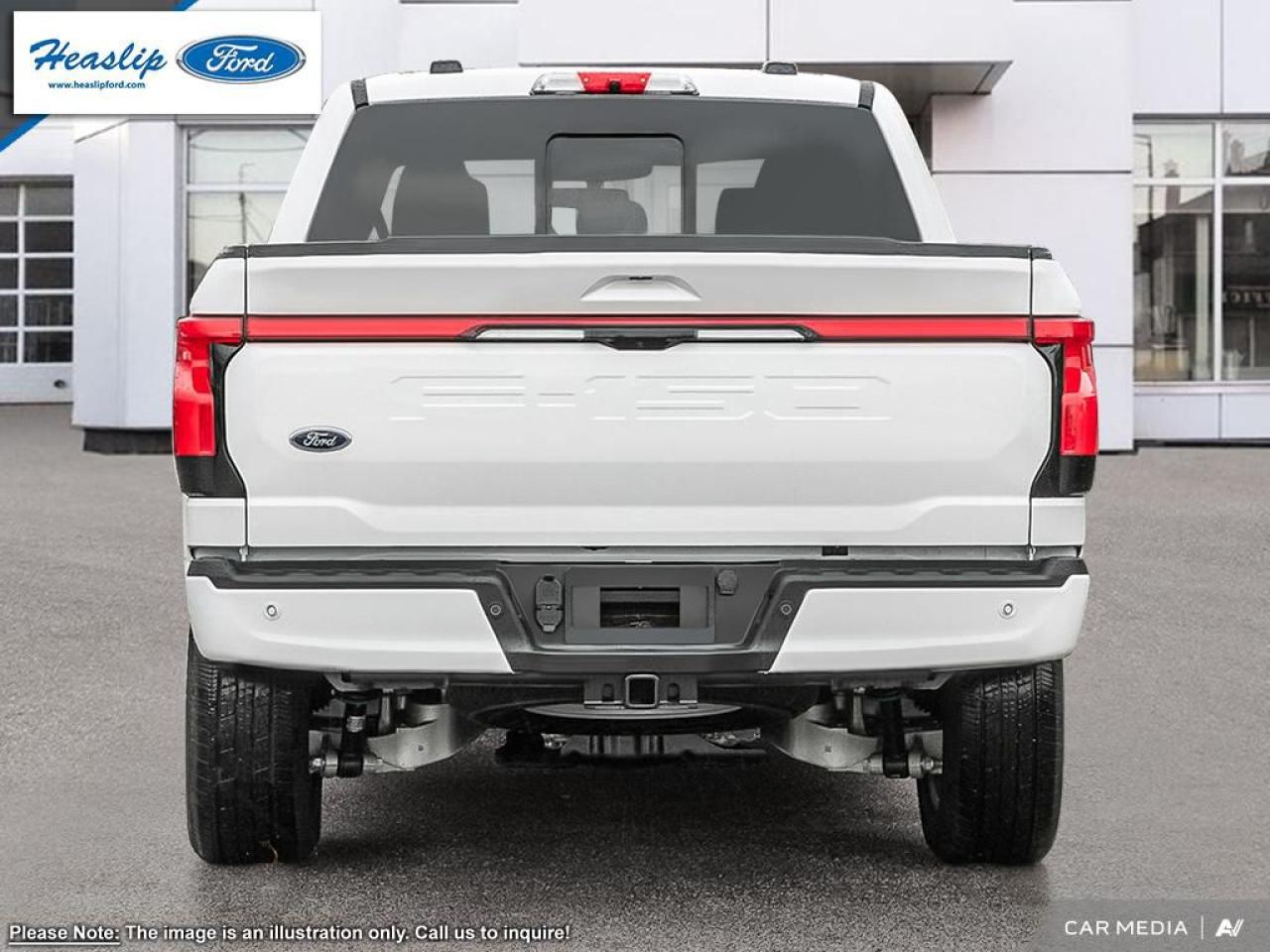 2025 Ford F-150 Lightning Lariat Photo4