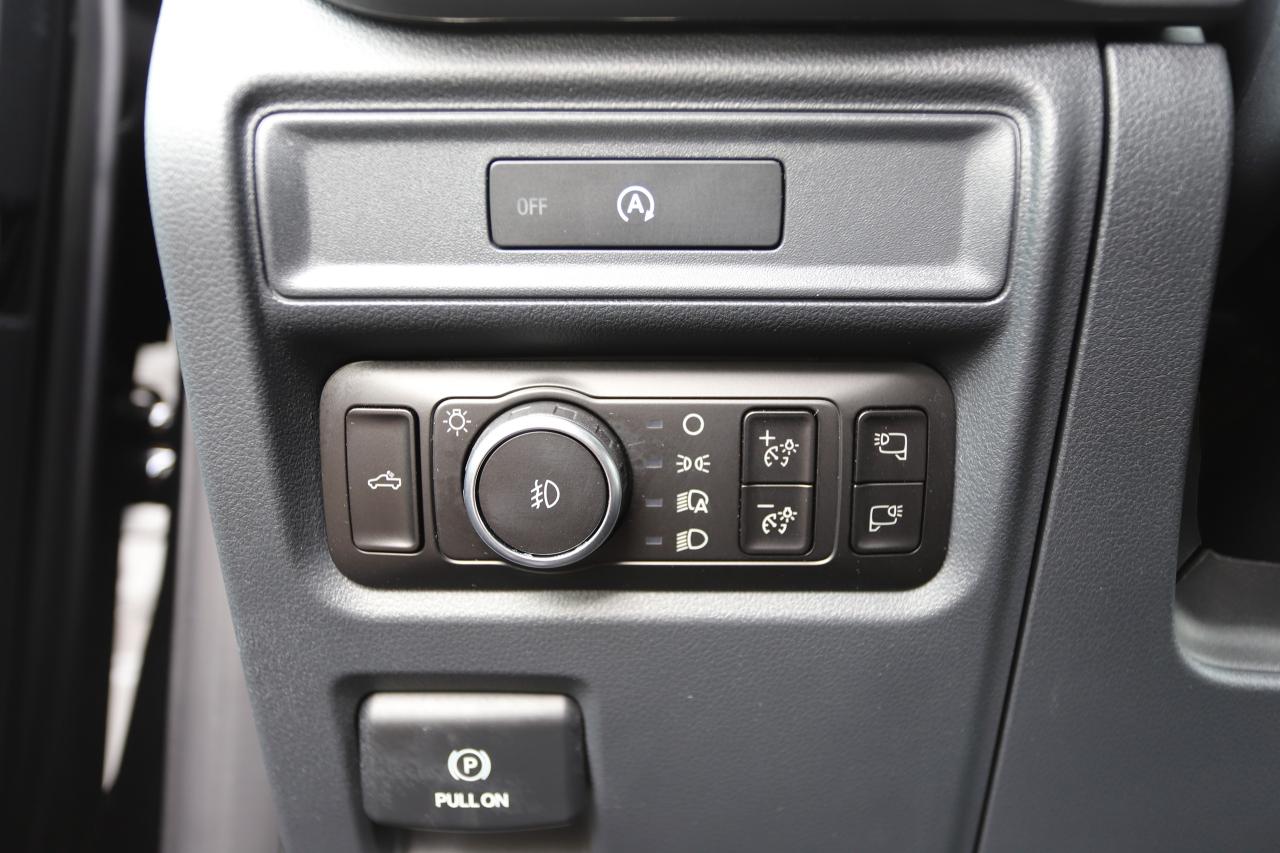 2025 Ford F-150 XLT 4WD SuperCrew 5.5' Box Photo5