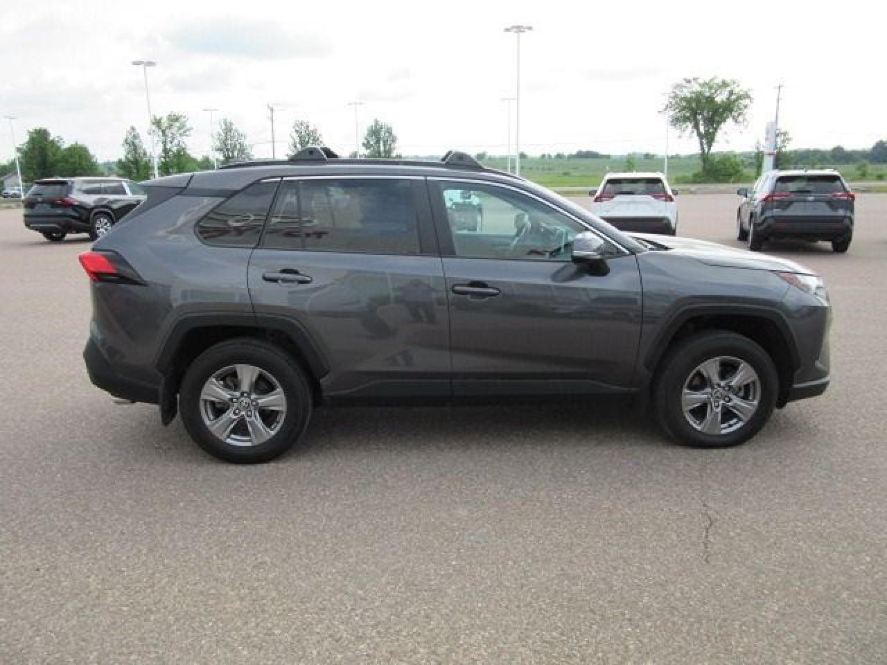 2024 Toyota RAV4 XLE - Photo #7