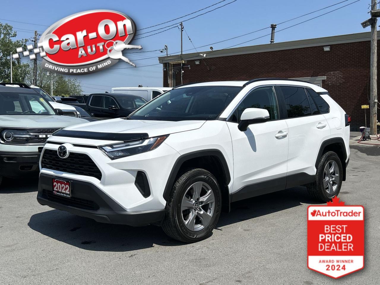 Used 2022 Toyota RAV4 XLE AWD| SUNROOF| HTD SEATS| CARPLAY| 17IN ALLOYS for sale in Ottawa, ON