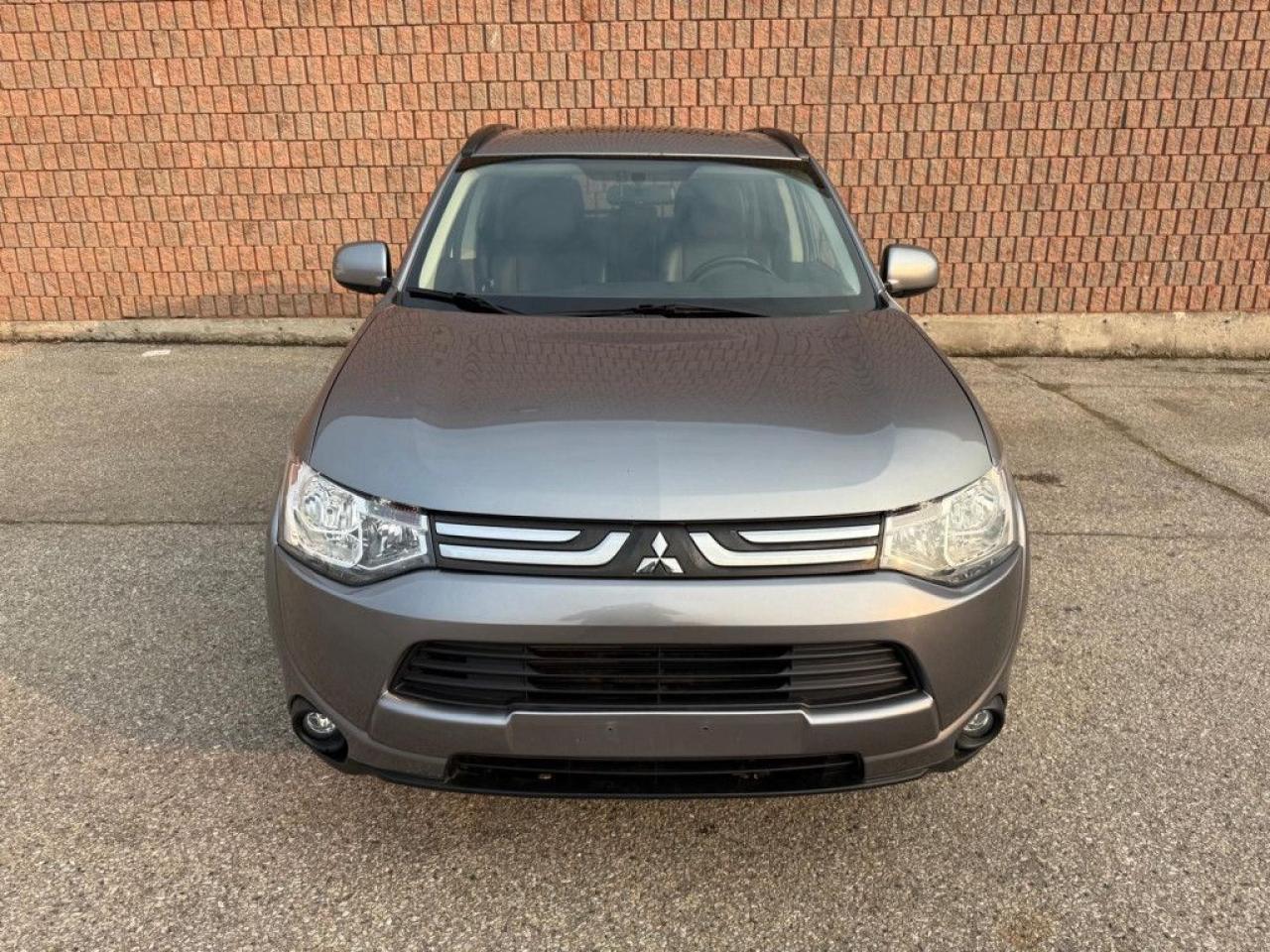 2014 Mitsubishi Outlander ES |4WD|LEATHER|SUNROOF|HEATED SEATS|BLUETOOTH| - Photo #9