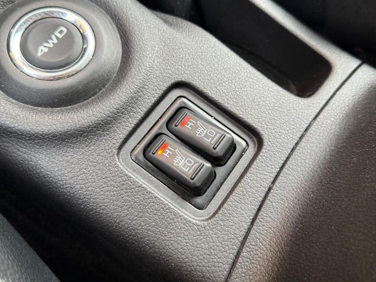 2014 Mitsubishi Outlander ES |4WD|LEATHER|SUNROOF|HEATED SEATS|BLUETOOTH| - Photo #25