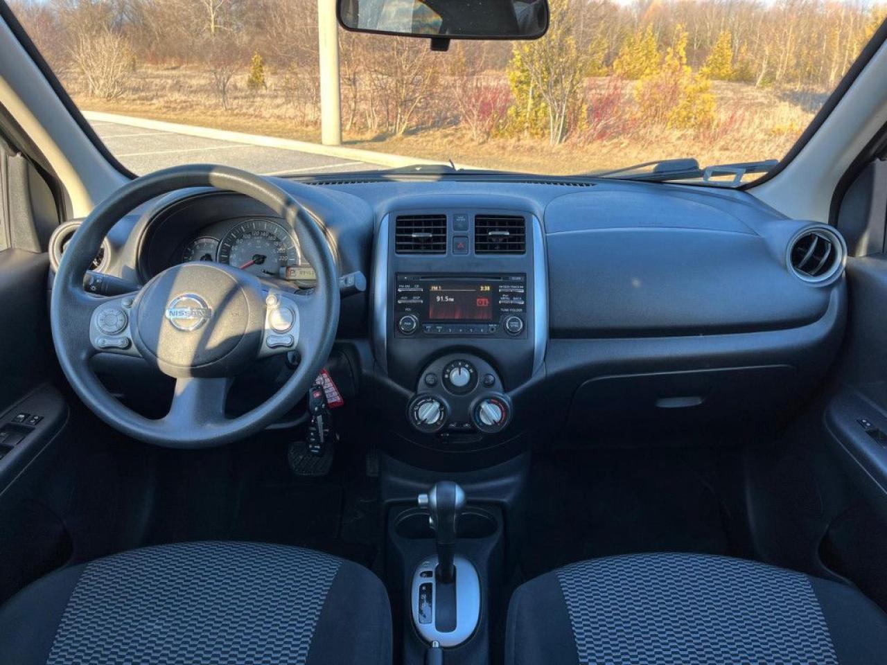 2015 Nissan Micra SV | LOW MILEAGE | BACK UP CAM | KEYLESS ENTRY | CRUISE  CONTROL - Photo #11