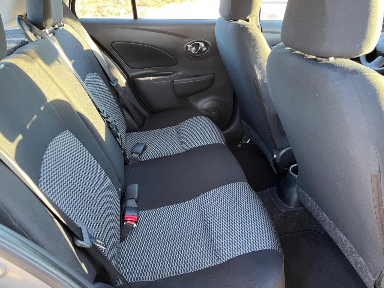 2015 Nissan Micra SV | LOW MILEAGE | BACK UP CAM | KEYLESS ENTRY | CRUISE  CONTROL - Photo #14