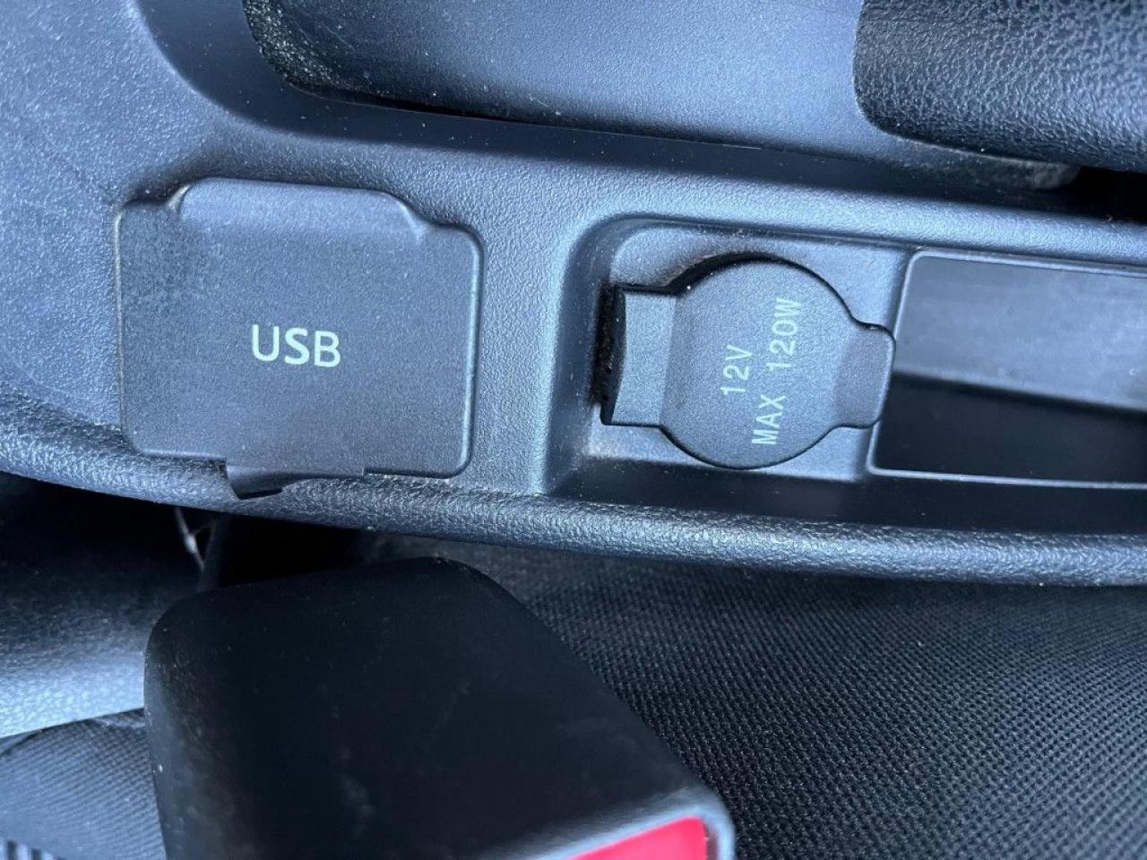 2015 Nissan Micra SV | LOW MILEAGE | BACK UP CAM | KEYLESS ENTRY | CRUISE  CONTROL - Photo #20