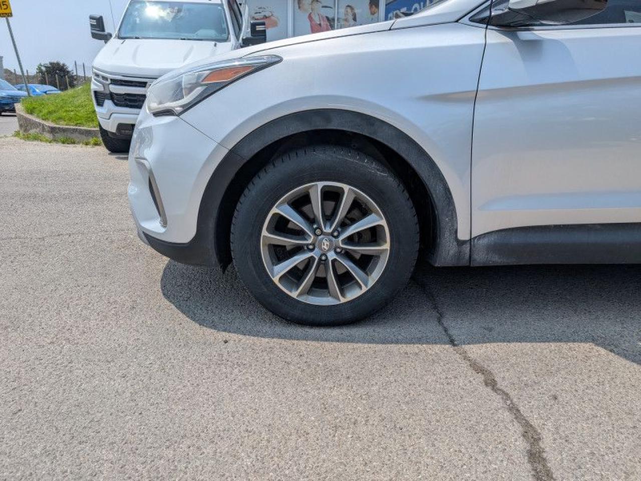 2019 Hyundai Santa Fe XL 3.3L Preferred AWD 7 Pass  **7 PASSENGER** Photo