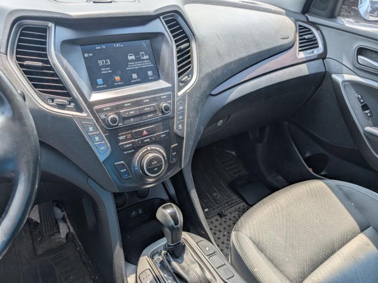 2019 Hyundai Santa Fe XL 3.3L Preferred AWD 7 Pass  **7 PASSENGER** Photo