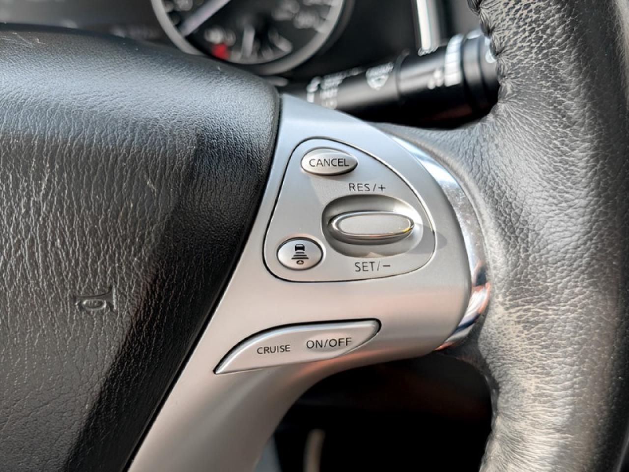 2018 Nissan Murano AWD SL  **LOW KMS - 1 OWNER - CLEAN CF** Photo