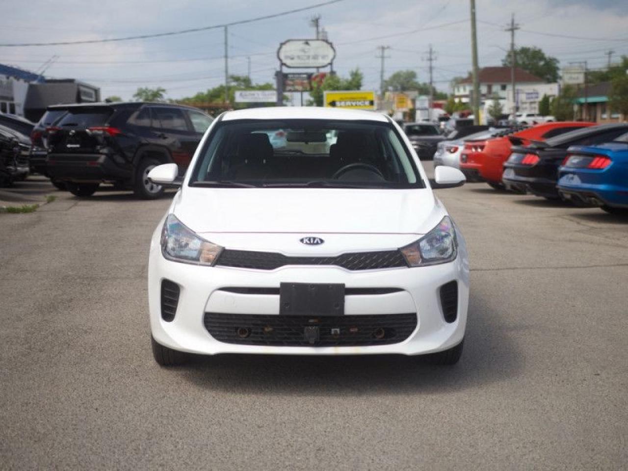 2018 Kia Rio 5-Door LX Manual  **VERY LOW KMS** Photo4