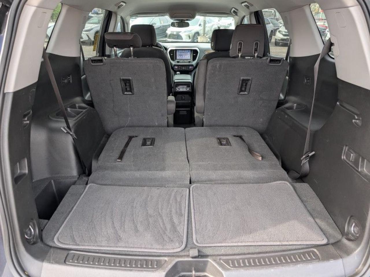 2018 GMC Acadia SLE  **VERY LOW KMS - CLEAN CARFAX** Photo