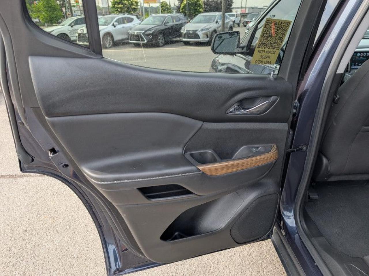 2018 GMC Acadia SLE  **VERY LOW KMS - CLEAN CARFAX** Photo