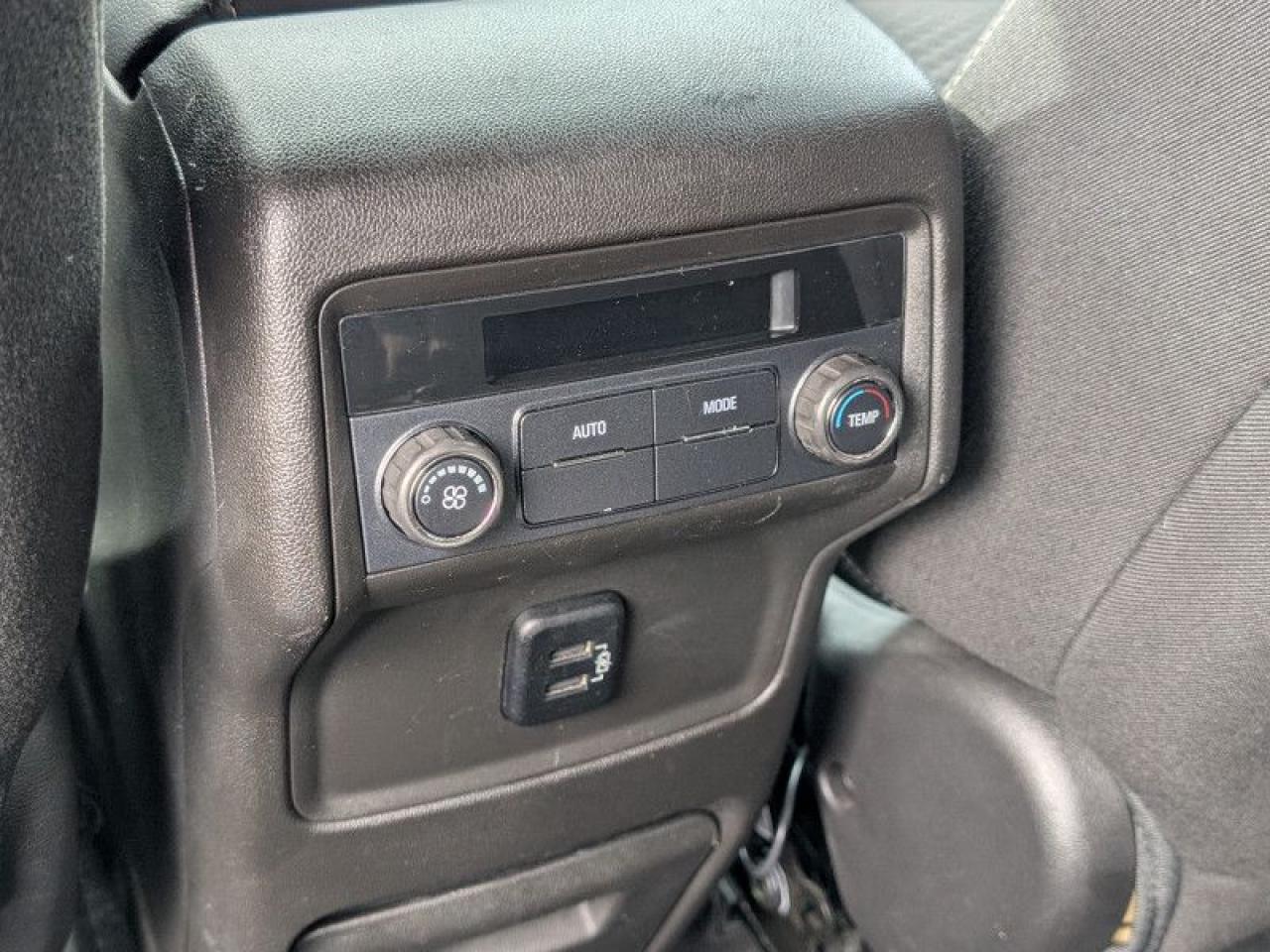 2018 GMC Acadia SLE  **VERY LOW KMS - CLEAN CARFAX** Photo