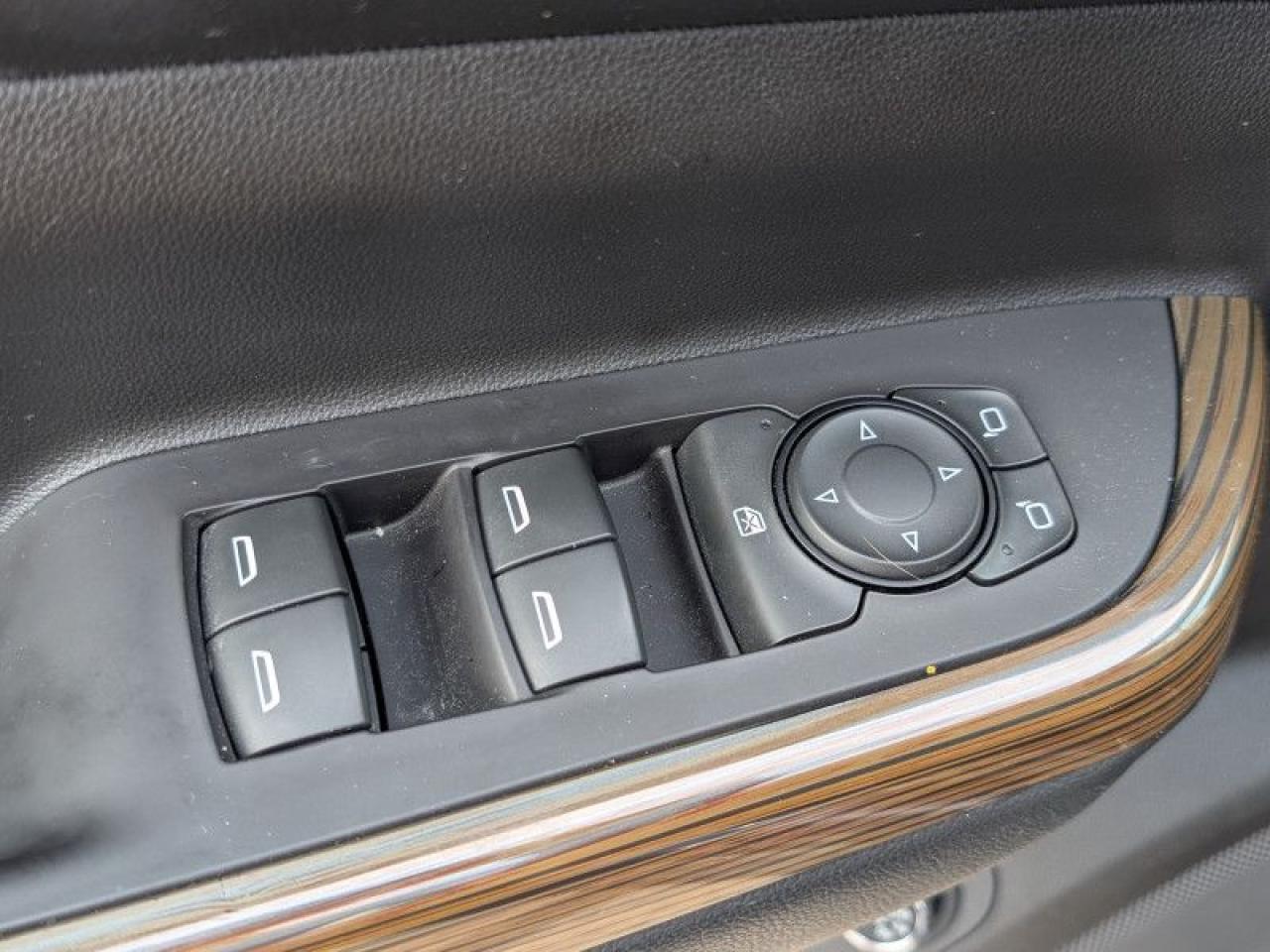 2018 GMC Acadia SLE  **VERY LOW KMS - CLEAN CARFAX** Photo