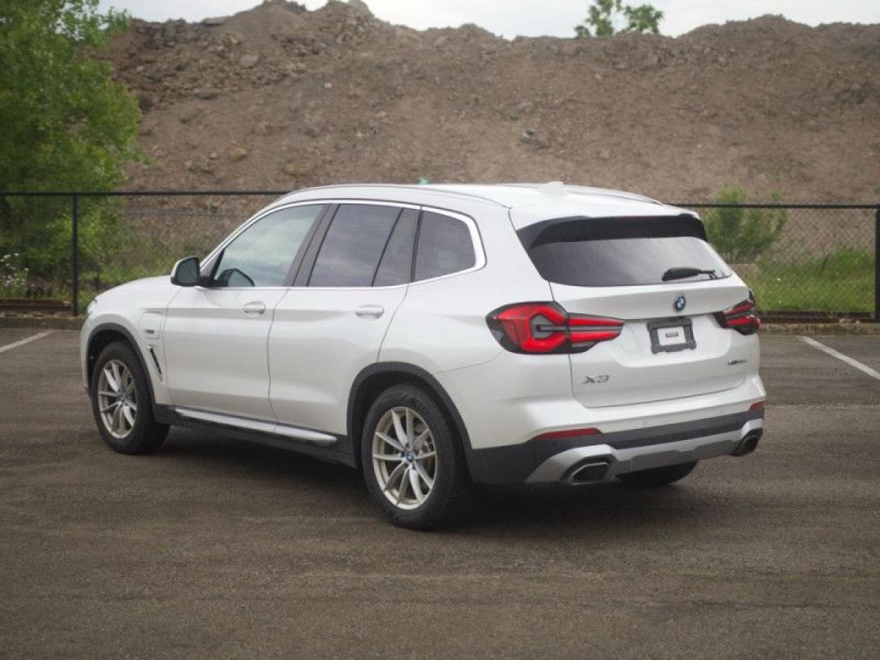 2022 BMW X3 xDrive30e  **PHEV - PWR GATE - MEM. SEAT** Photo2