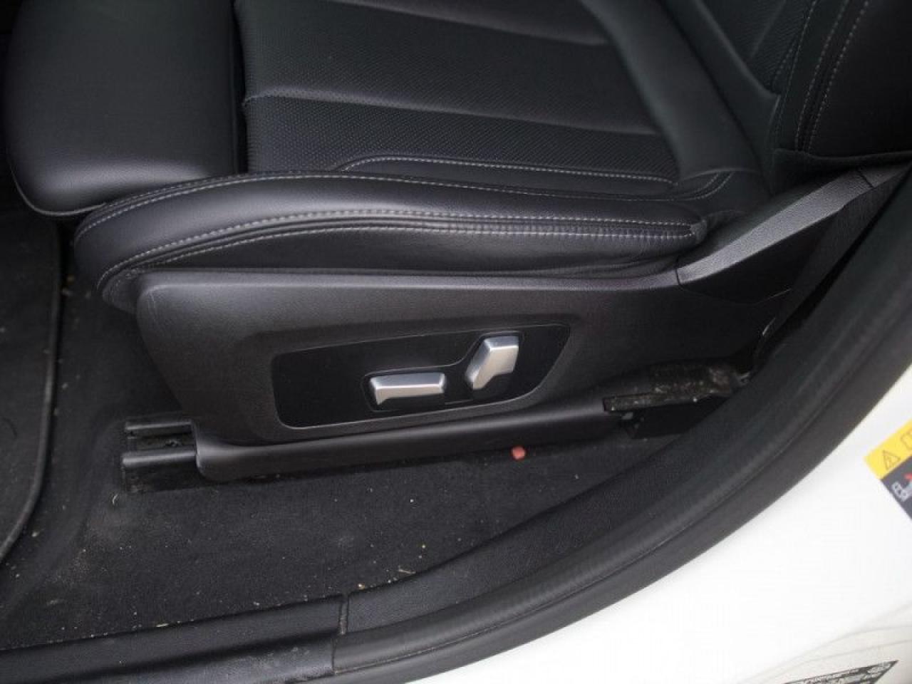 2022 BMW X3 xDrive30e  **PHEV - PWR GATE - MEM. SEAT** Photo