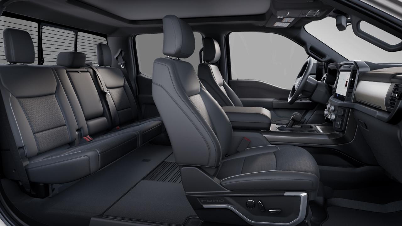 2025 Ford F-150 Lariat Photo5