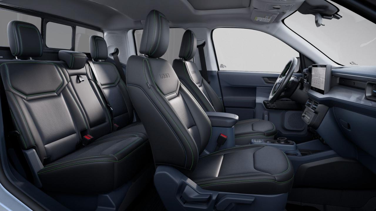 2025 Ford Maverick LOBO Photo5
