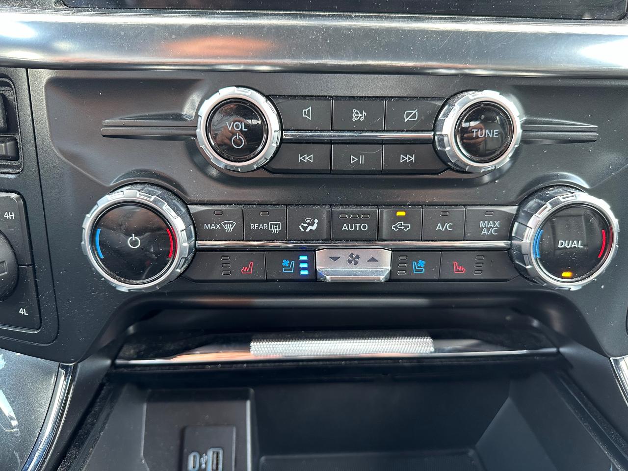 2022 Ford F-150 Lariat Photo5