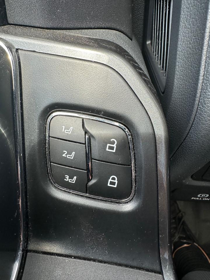2022 Ford F-150 Lariat Photo5