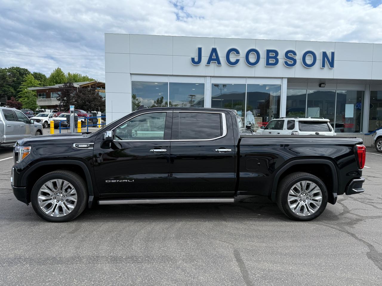 2021 GMC Sierra 1500 Denali Photo1