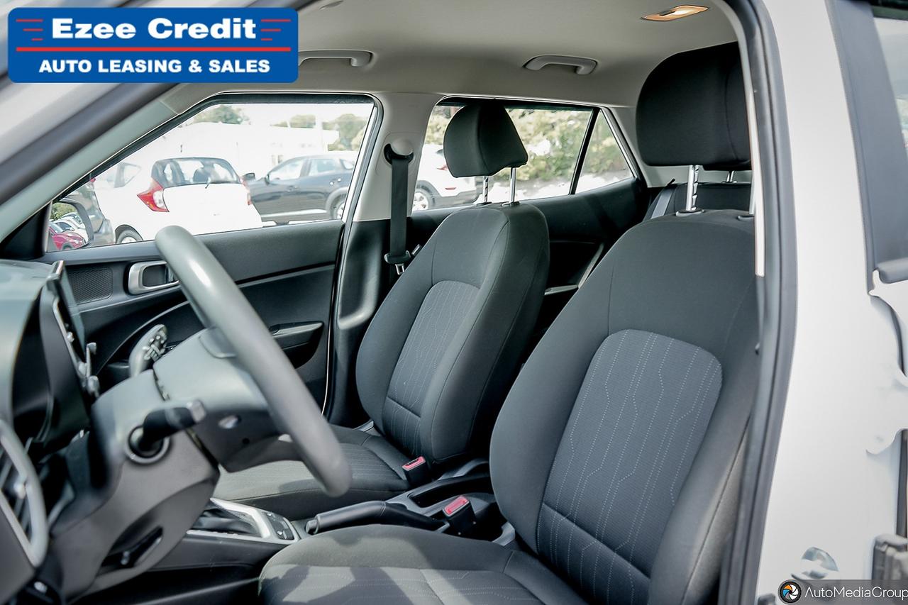 2021 Hyundai Venue Essential Photo