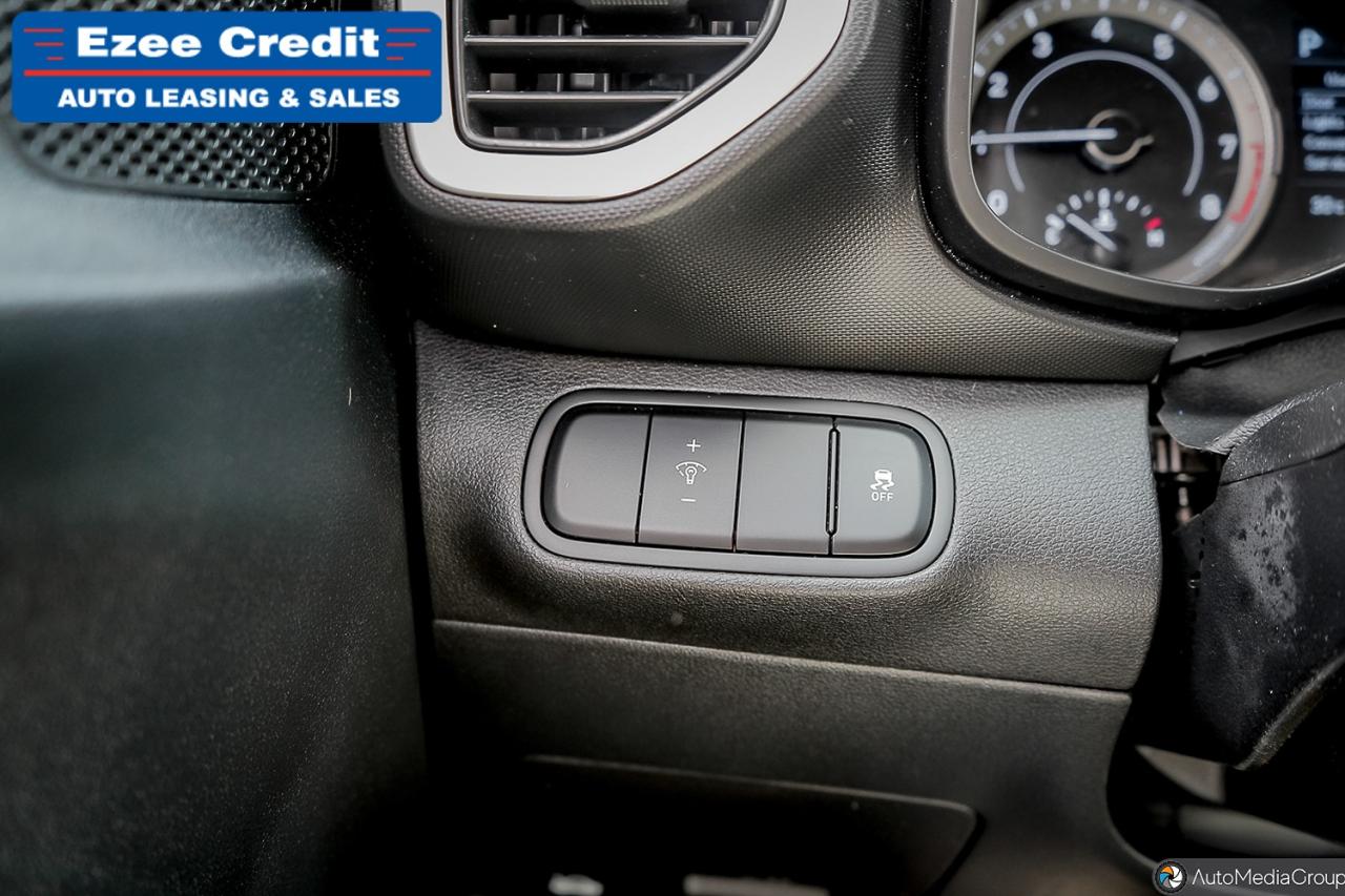 2021 Hyundai Venue Essential Photo