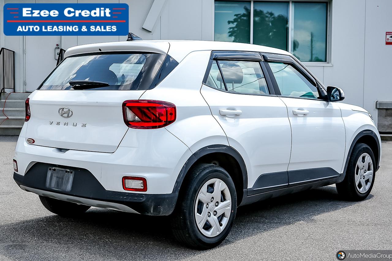 2021 Hyundai Venue Essential Photo