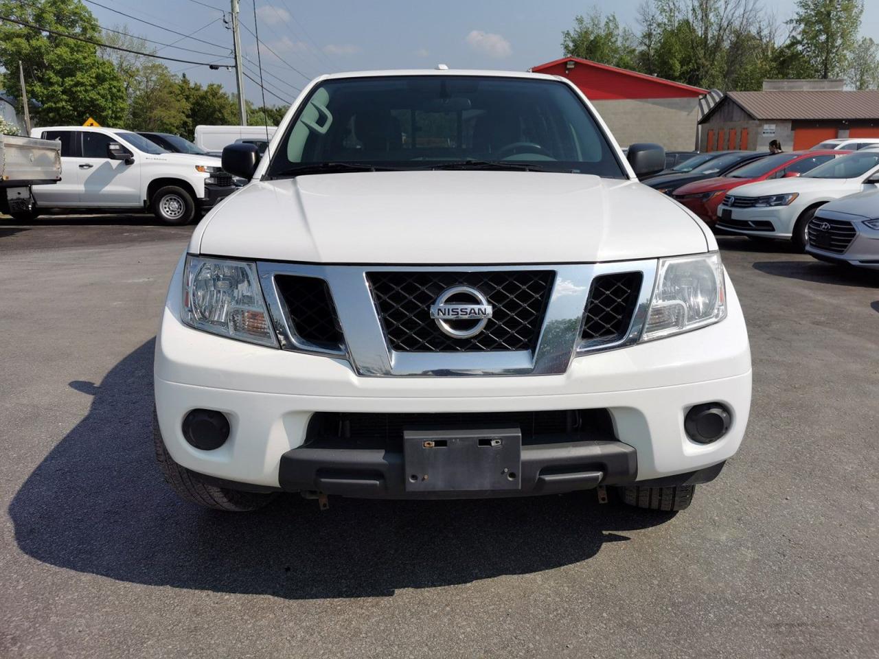 2018 Nissan Frontier SV LWB - Photo #8