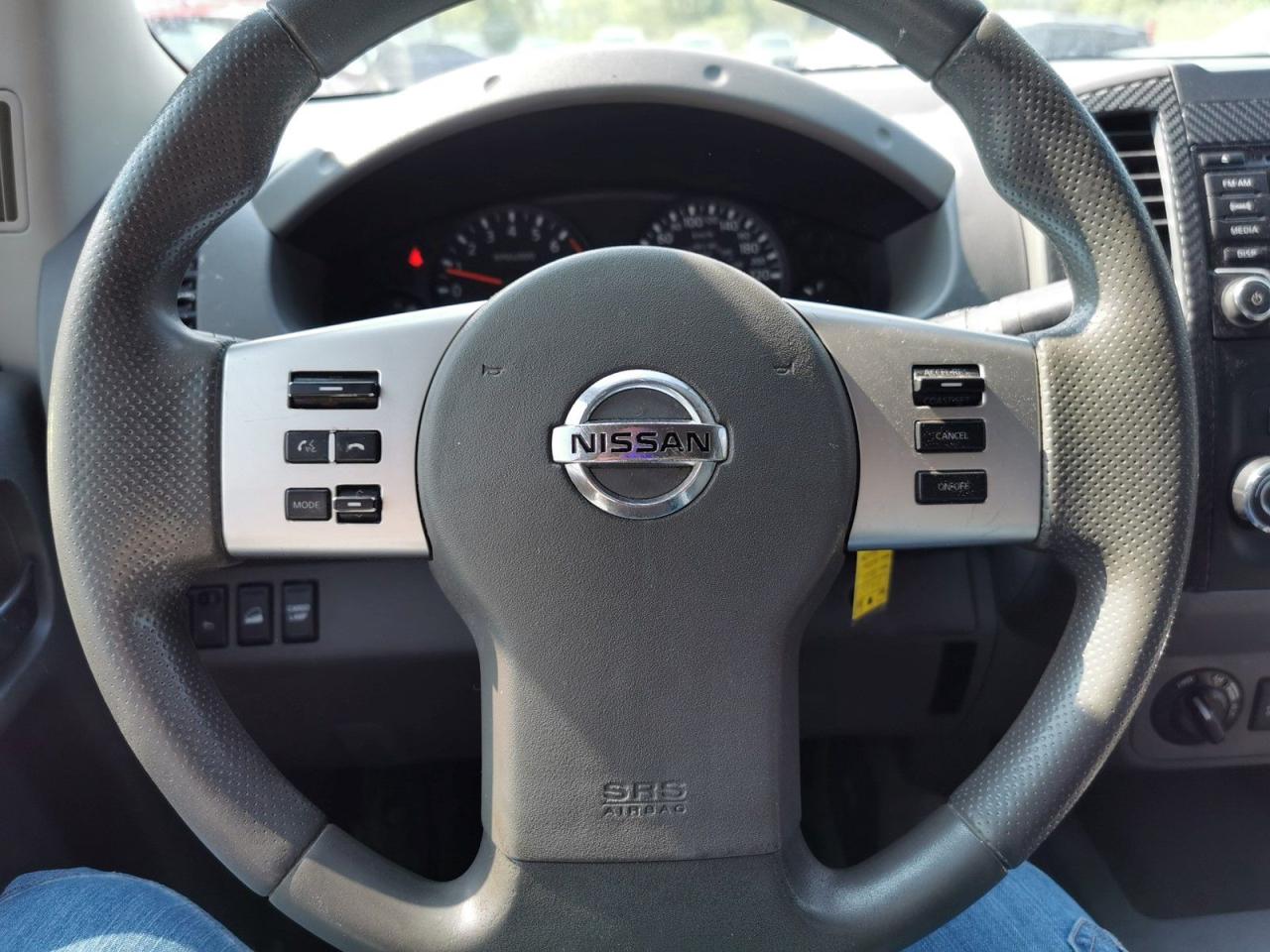 2018 Nissan Frontier SV LWB - Photo #12