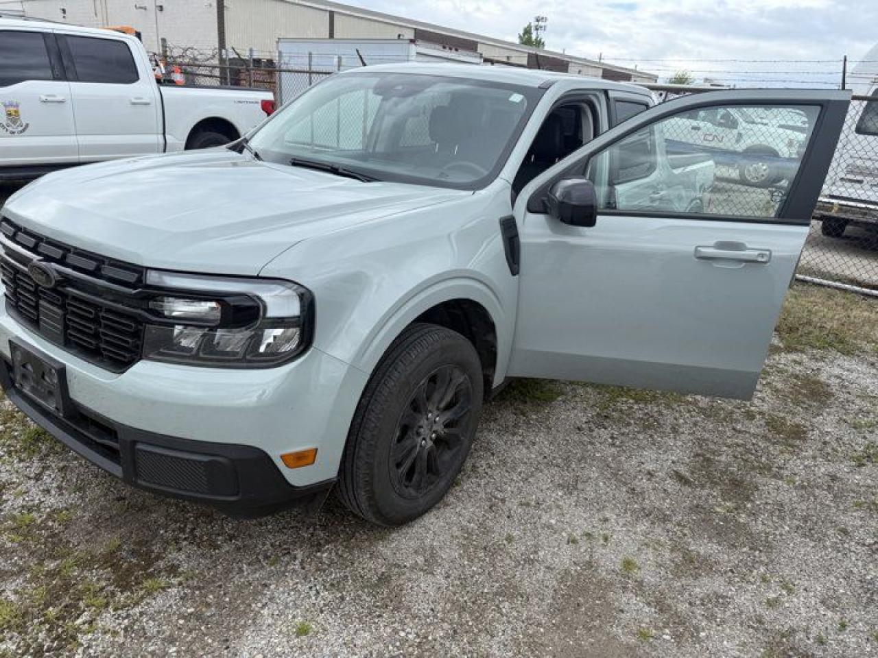 Used 2024 Ford Maverick LARIAT AWD | Black Appearance Pkg | Luxury Pkg | Leather | Heated Wheel + Seats | and More ! for sale in Guelph, ON