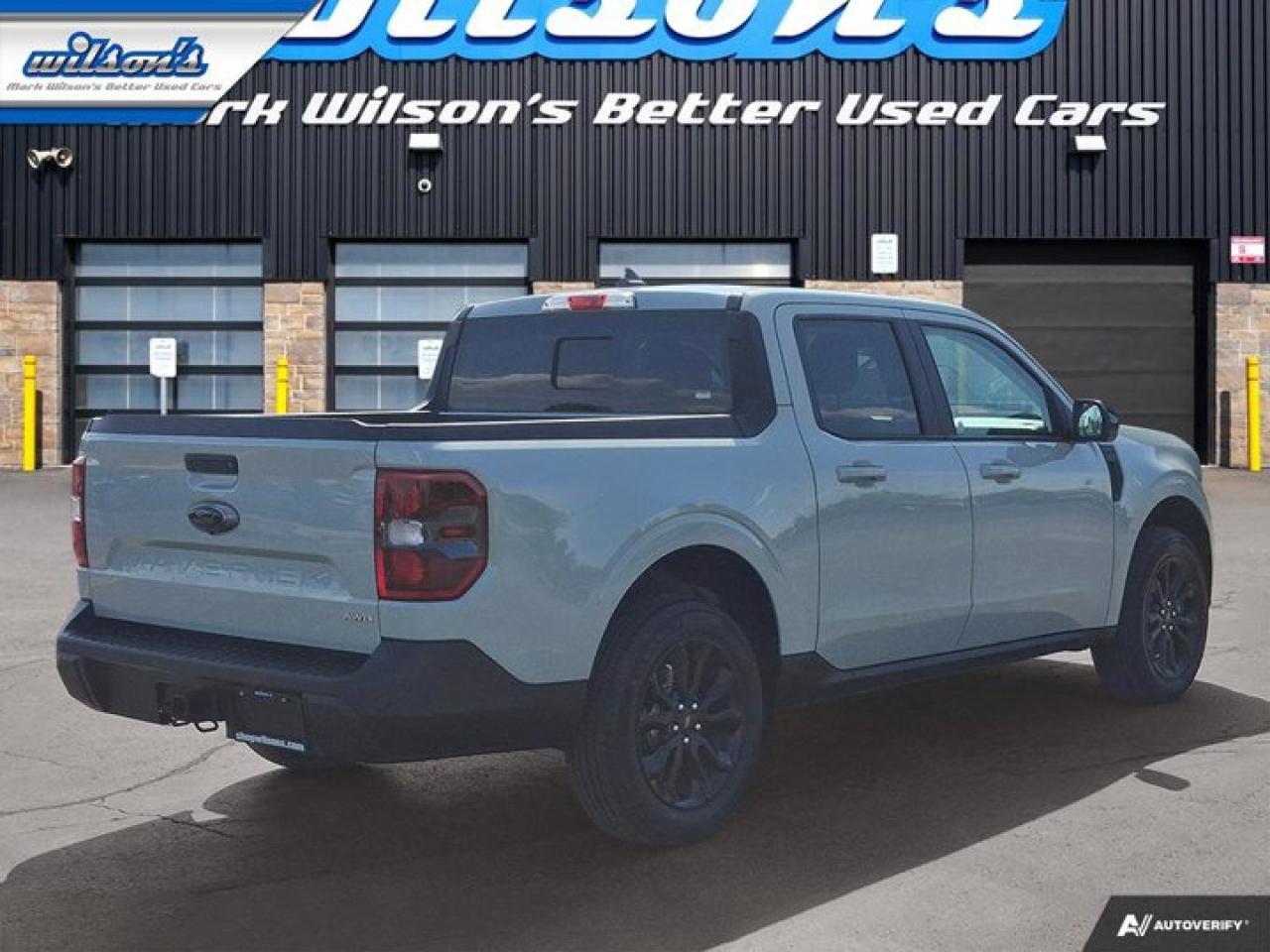 2024 Ford Maverick LARIAT | Black Appearance Pkg | Luxury Pkg | Leather | Heated Wheel + Seats | and More ! Photo4