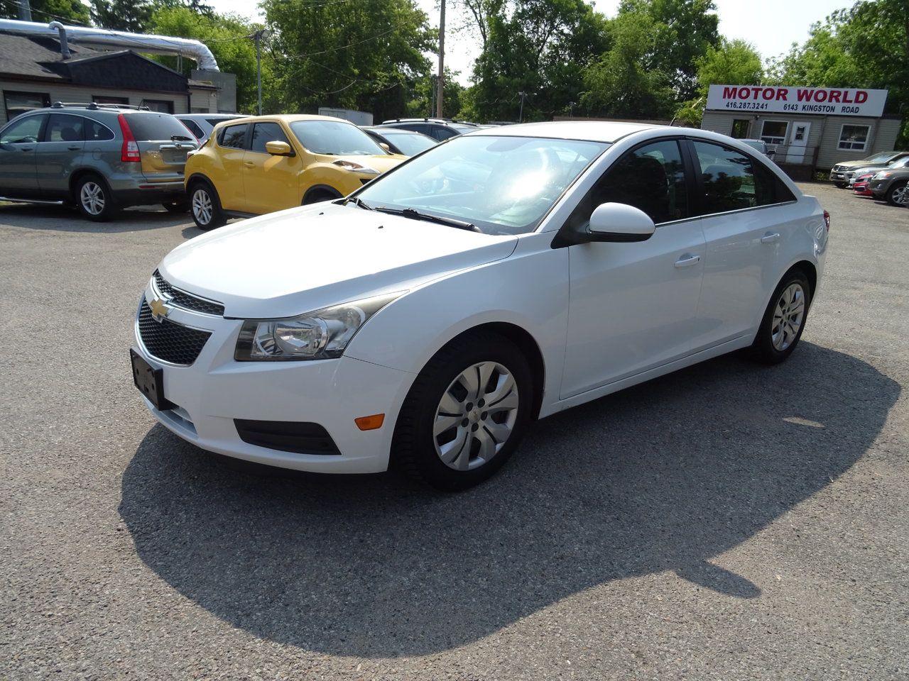 2013 Chevrolet Cruze LT Turbo - Photo #2