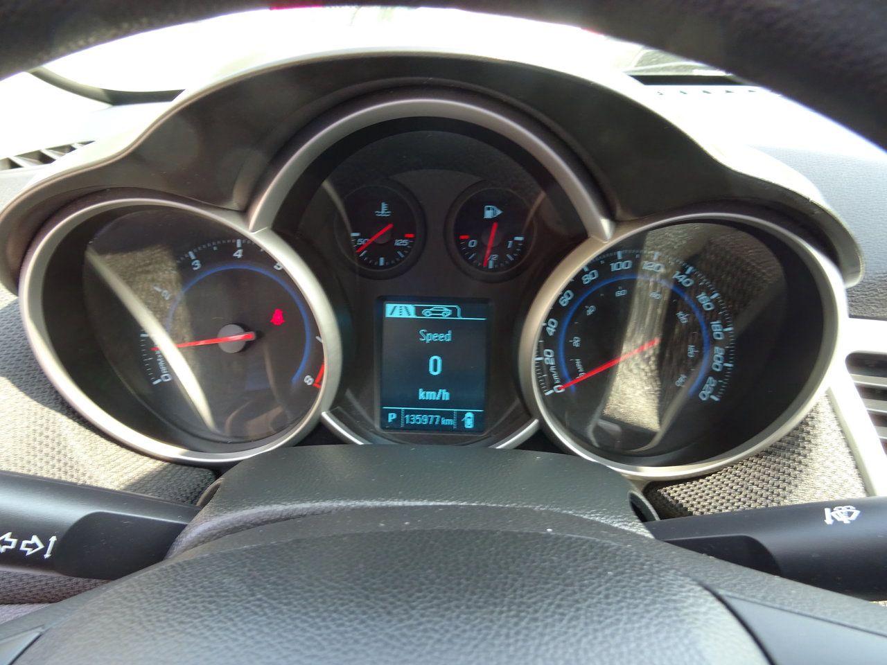 2013 Chevrolet Cruze LT Turbo - Photo #12