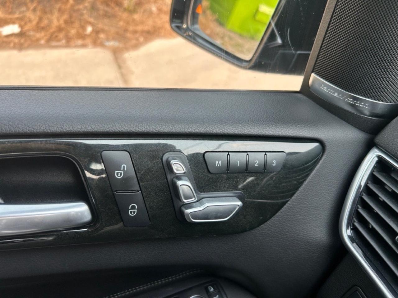 12612412