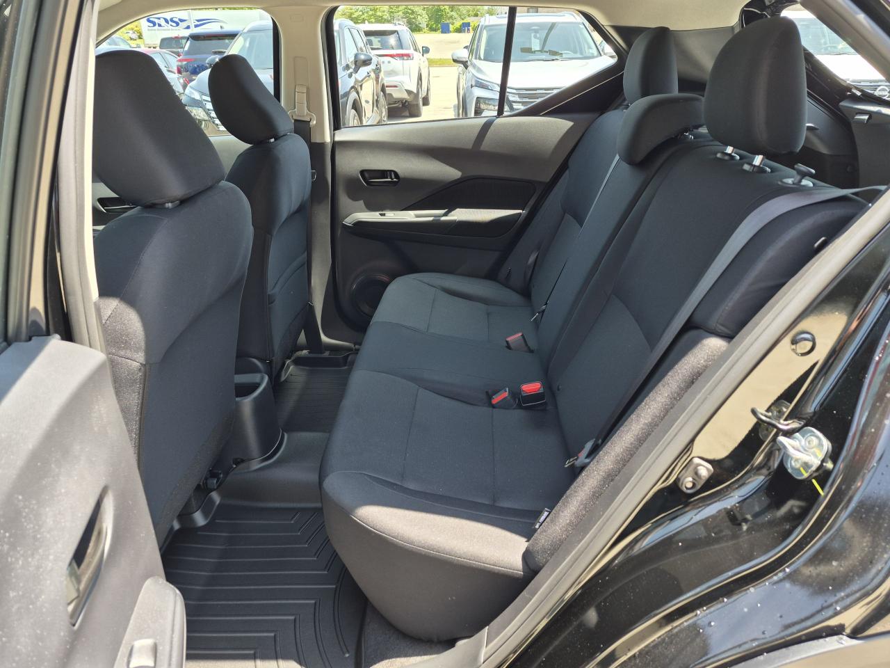 2025 Nissan Kicks Play S FWD Photo12