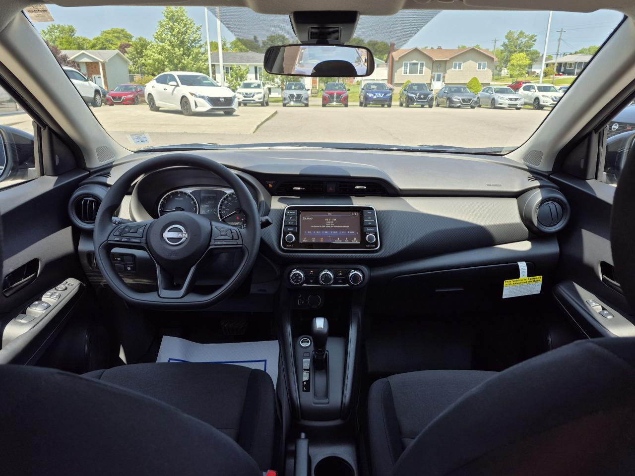 2025 Nissan Kicks Play S FWD Photo29