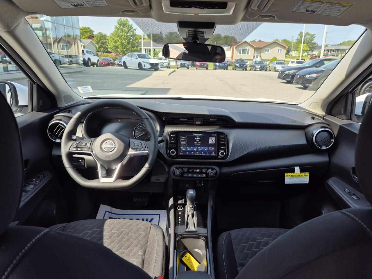 2025 Nissan Kicks Play SV FWD Photo29