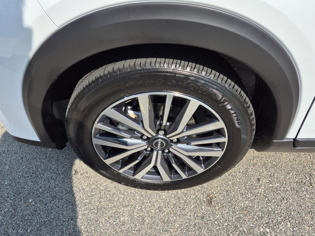 2025 Nissan Kicks Play SV FWD Photo31